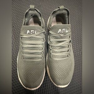 APL Techloom Breeze Sneakers